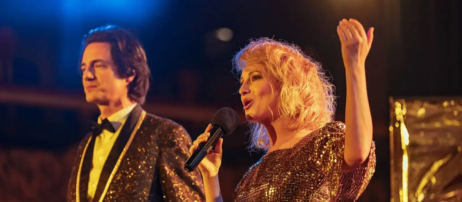 Herec Ondřej Ruml jako Karel Gott