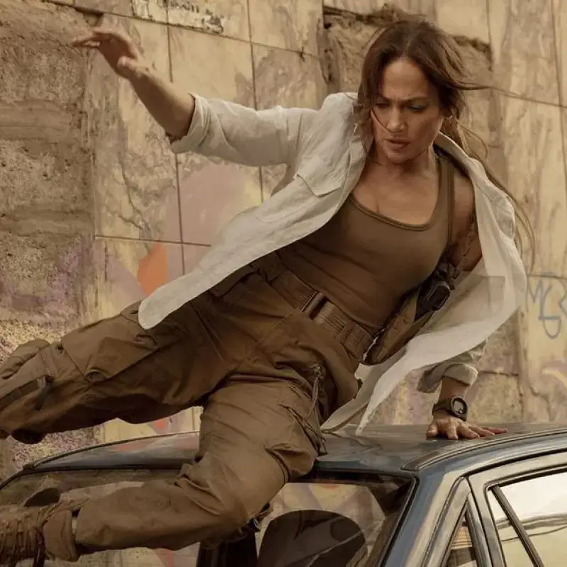 Jennifer Lopez jako Matka i nájemná vražedkyně na Netflixu