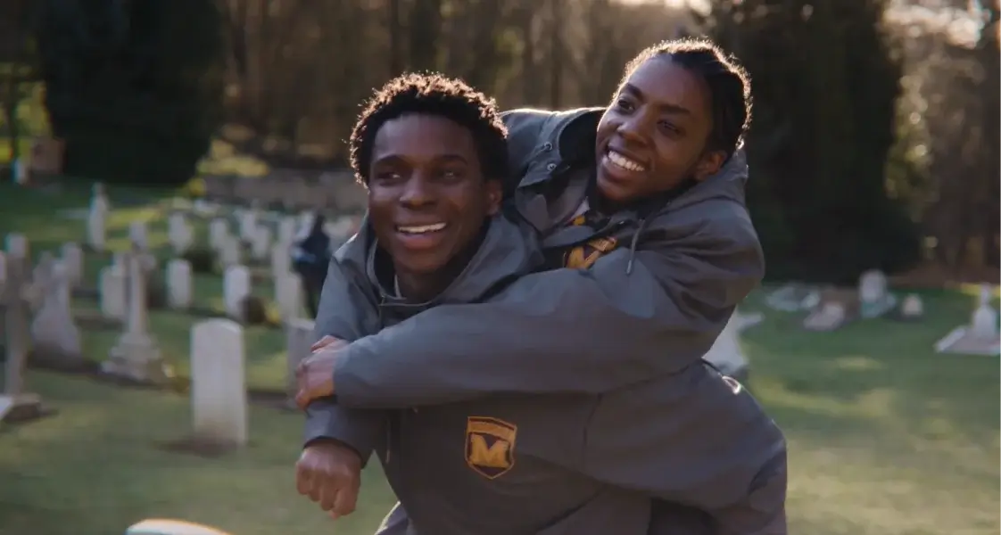 Herec Duah Saleh jako Cal v seriálu Sex Education 4