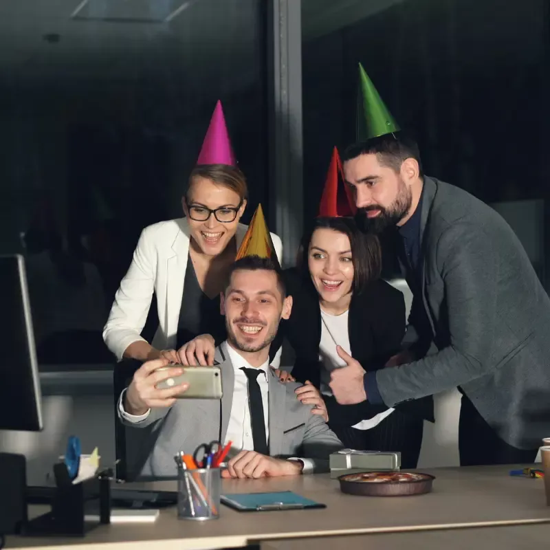 Dárky do tomboly: tipy na atraktivní ceny pro plesy, večírky i teambuildingy